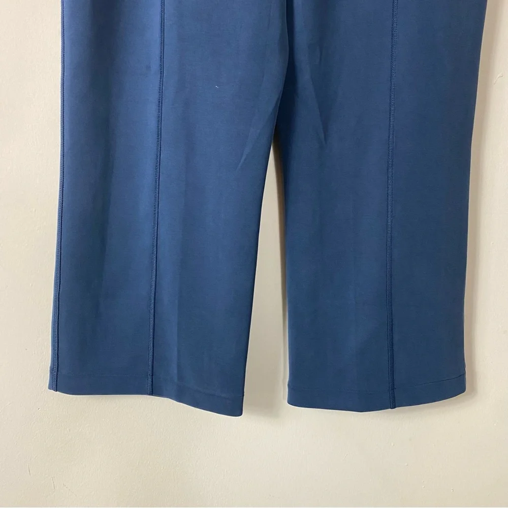 LIKE NEW Lululemon Softstreme High Rise Straight Leg Crop Pants True Navy - 12